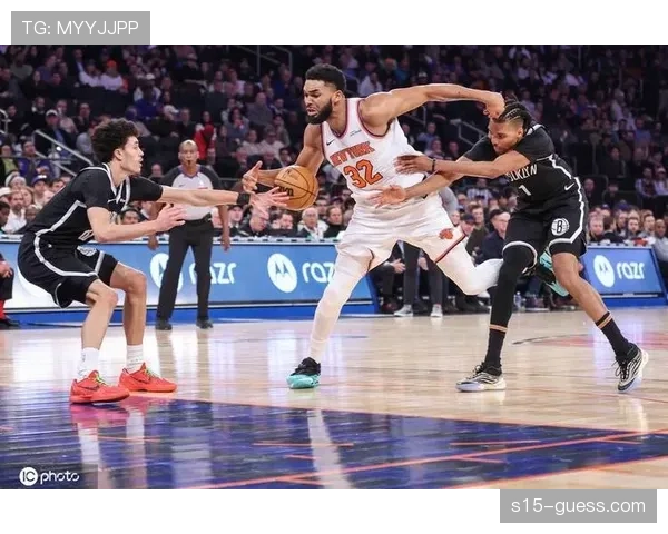 战报:尼克斯力克骑士,布伦森高效35分,球队篮板净胜15个